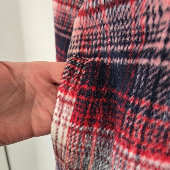 Levi's Red and Black Utility Jacket with Relaxed Fit and Long Sleeves - Picture 4 of 16